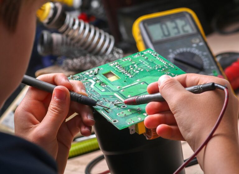 Elektrik Elektronik Bilişim Ürünleri